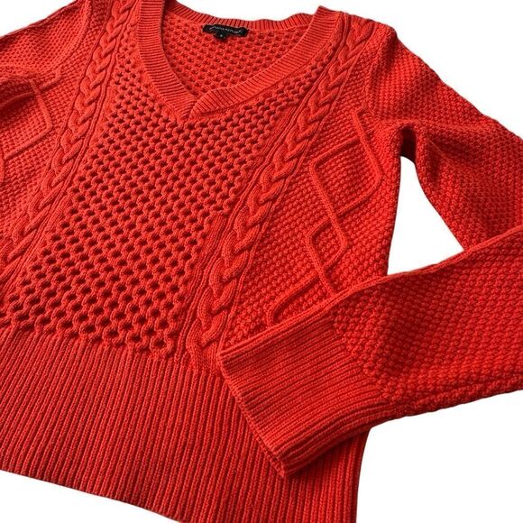 Banana Republic Chunky Cable Knit V Neck Fitted Sweater, Small - Picture 5 of 9